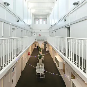  Hostel Jailhouse