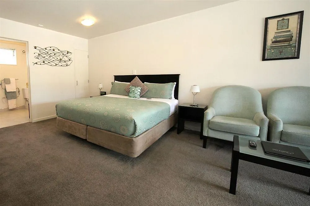 Salerno Motel Apartments Christchurch 5*,